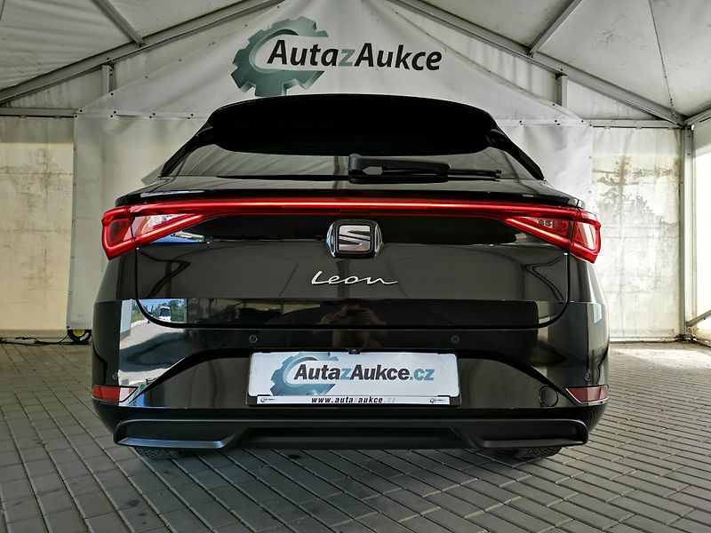 Seat Leon (2022) 1.5 Tsi DSG KESSY LED VIRTUÁL  - fotka 6 z 30