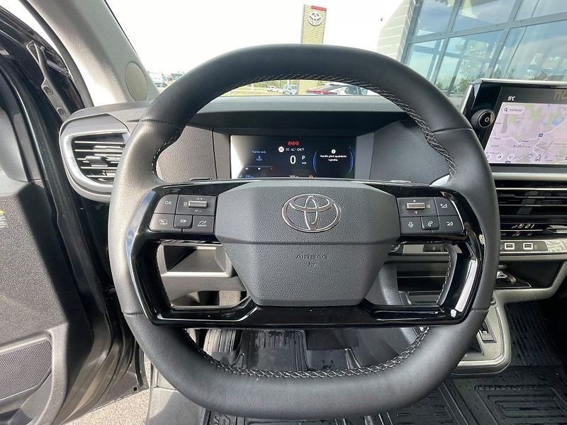 Toyota ProAce Verso 2.0 D-4D 177k L2  A/T VIP 7Sky - fotka 26 z 29