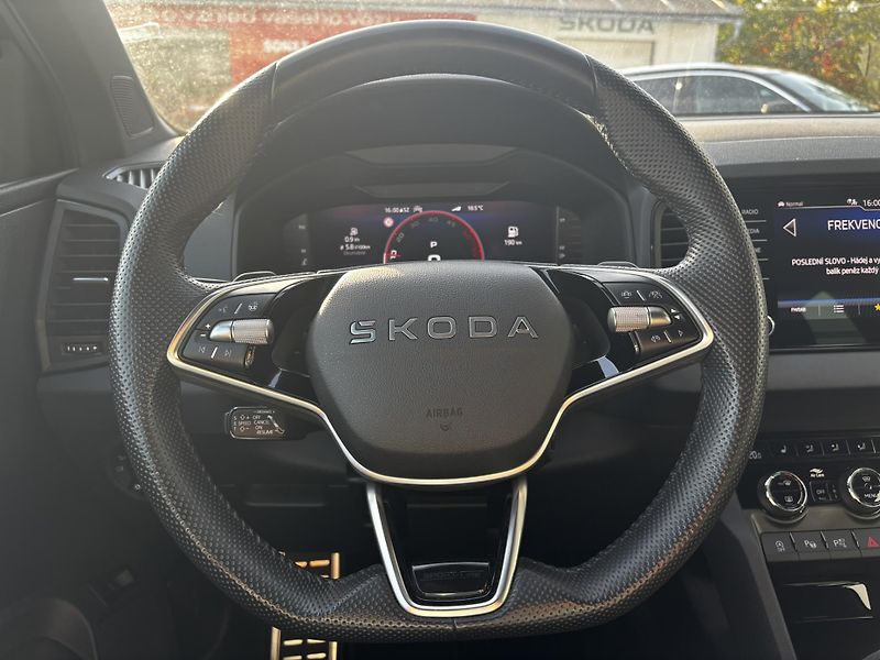 Škoda Karoq (2025) Sportline 2.0 TDI (110 kW) 4WD - fotka 9 z 12