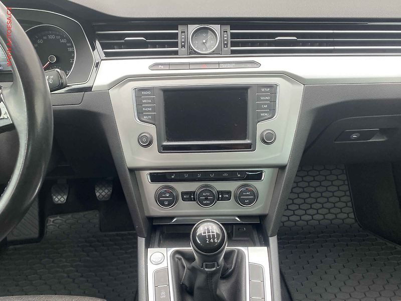 Volkswagen Passat (2015) 1.4TSi, Comfortline - fotka 12 z 17