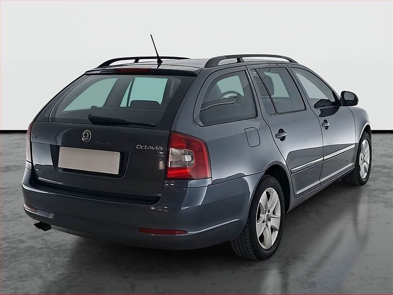 Škoda Octavia (2012) Elegance 1.4 TSI, Tempomat - fotka 5 z 19