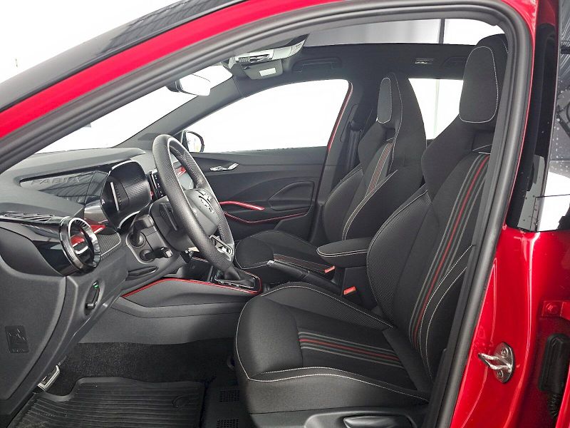 Škoda Fabia (2024) 1.5TSI 110kW DSG Monte Carlo P - fotka 6 z 28
