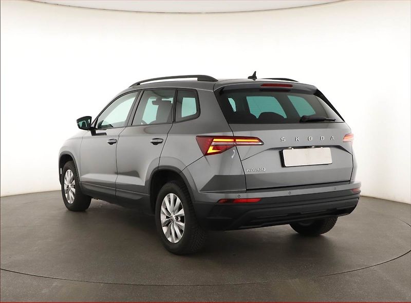 Škoda Karoq (2024) Style 1.5 TSI - fotka 4 z 15