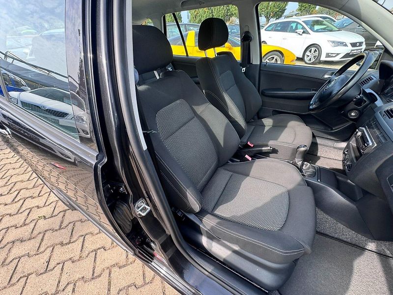 Škoda Fabia (2005) 1,4i 55 KW 1. MAJITEL STK KOLA - fotka 36 z 50