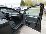 Škoda Superb 1,6 TDi 88kW DPH 2x kola - náhled 18