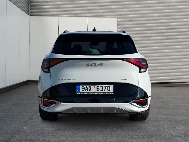 Kia Sportage (2023) GT LINE 1.6HEV 132kW 4x4 TAŽNÉ - fotka 5 z 11