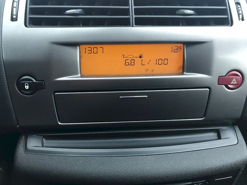 Citroën C4 (2011) 1,4 16V - fotka 10 z 20