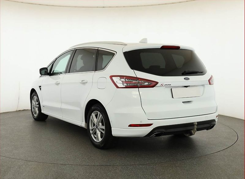 Ford S-MAX (2020) 2.0 EcoBlue - fotka 4 z 22