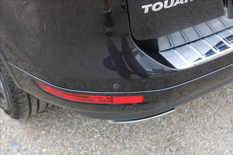 Volkswagen Touareg 3,0 TDi  4 x 4, AUTOMAT, DPH - fotka 35 z 40