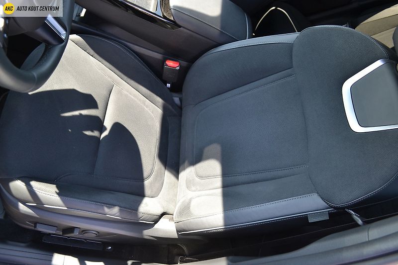Hyundai Tucson 1,6 T-GDI PHEV 4WD AT 20 YEARS - fotka 36 z 75