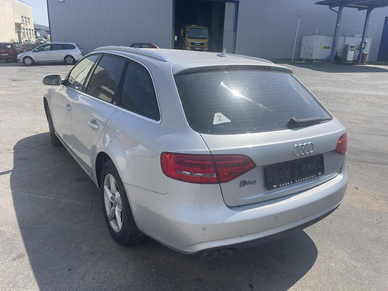 Audi A4 Avant (2012) B8 náhradní díly  - fotka 9 z 12