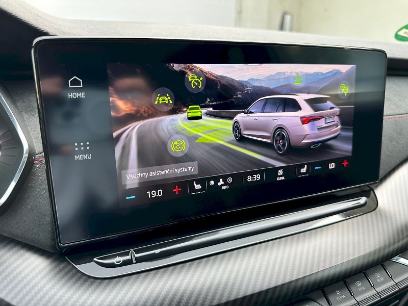 Škoda Octavia (2023) 2.0 TDI 147kW DSG 4x4 RS Combi - fotka 17 z 24