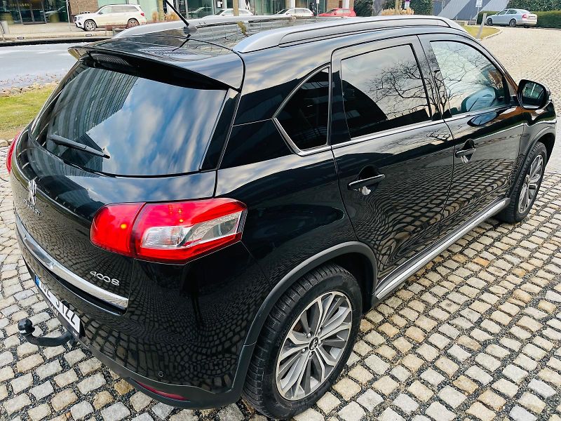 Peugeot 4008 1.8HDI 4x4 VÝHŘEV KAMERA TAŽNÉ - fotka 11 z 52