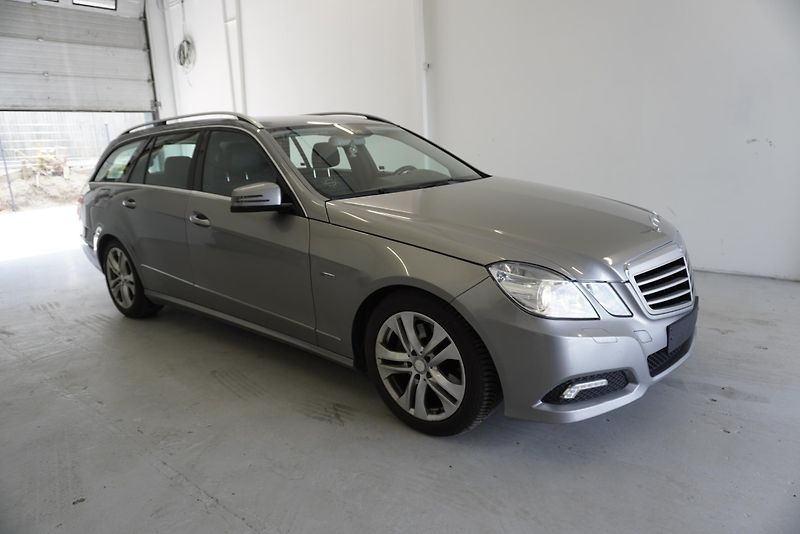 Mercedes-Benz Třídy E (2009) E350 3,0 CDI AVANTGARDE AUT. - fotka 3 z 26