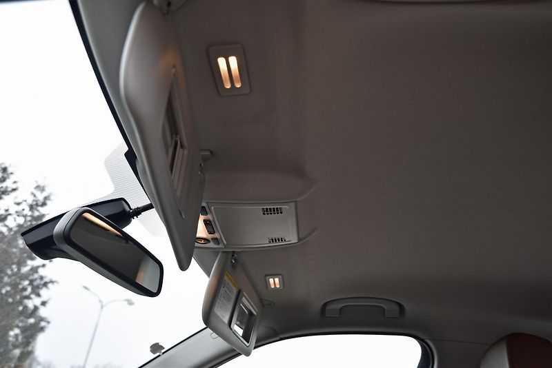 BMW X1 xDrive20d,KŮŽE,NAVI,TEMP,KLIMA - fotka 33 z 50
