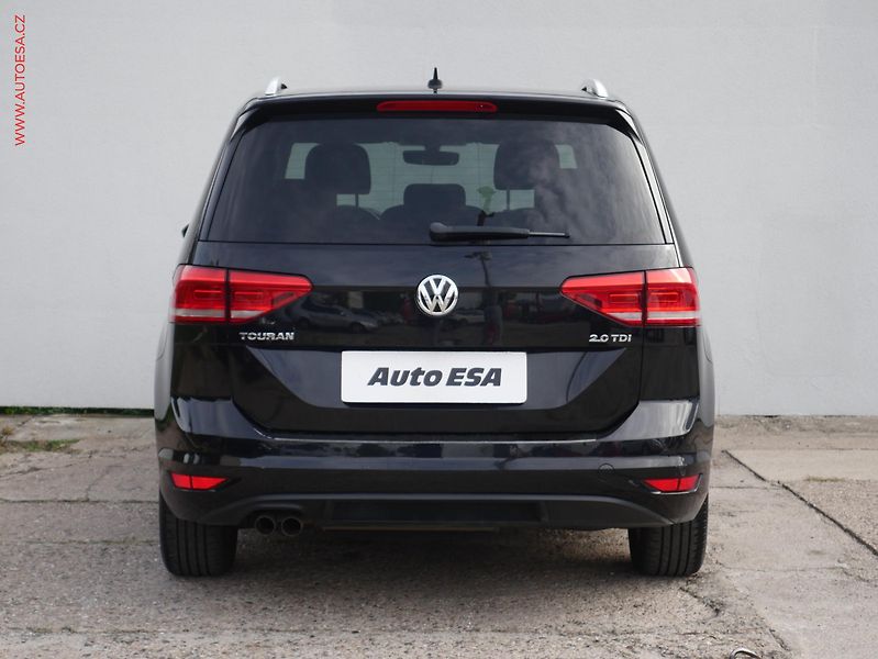 Volkswagen Touran (2016) 2.0 TDi, DSG, STK9/27 - fotka 5 z 15