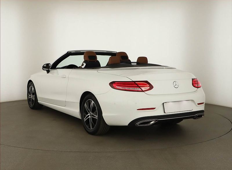 Mercedes-Benz Třídy C (2020) C 200 - fotka 4 z 21