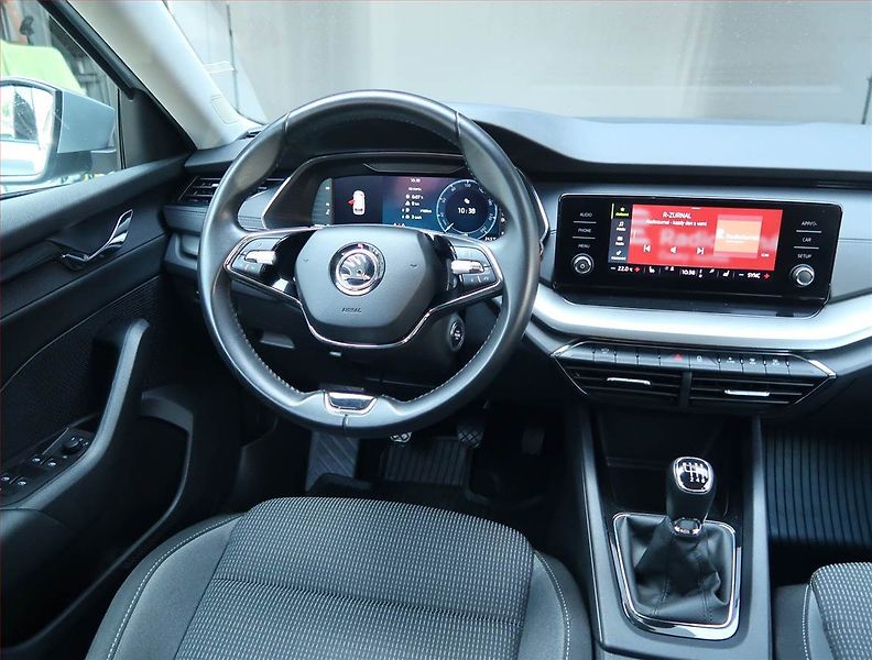 Škoda Octavia (2022) Ambition 2.0 TDI, ČR,1.maj - fotka 7 z 15