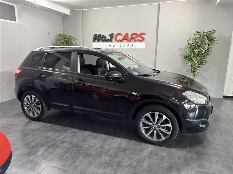 Nissan Qashqai 2,0   dCi PANO XENON KŮŽE NAVI - fotka 37 z 45