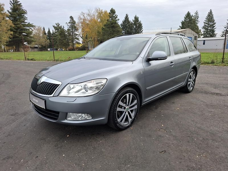 Škoda Octavia (2013) II kombi STYLE 1.4TSi tažné - fotka 1 z 18
