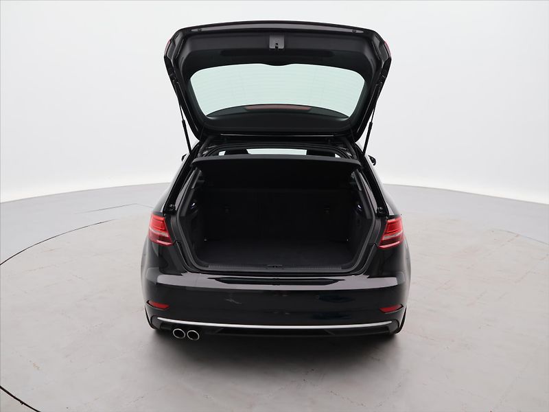 Audi A3 1,5 TSI 110kW S-tronic - fotka 9 z 35