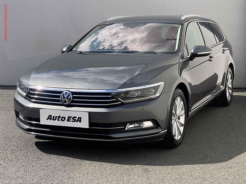 Volkswagen Passat (2017) 2.0TDi, 2.maj,ČR, LED, navi - fotka 3 z 18