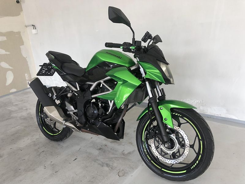 Kawasaki Z 125 ABS - fotka 2 z 18
