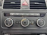 Volkswagen Touran 2.0 TDi - náhled 23