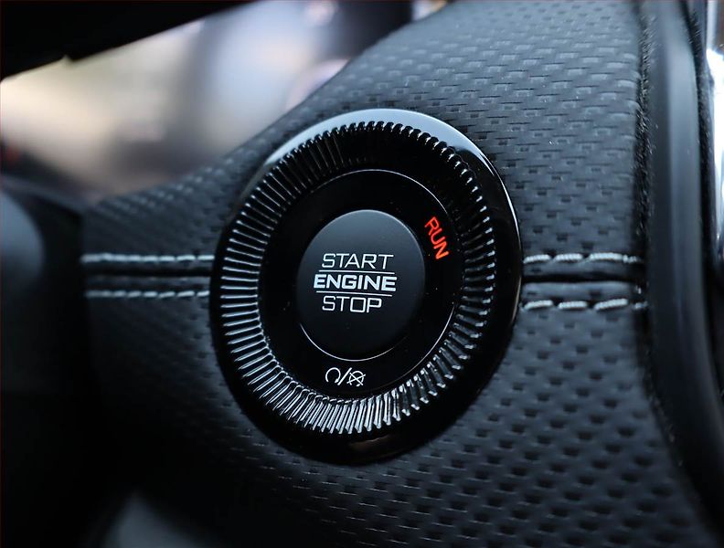 Jeep Compass (2023) 1.5 Turbo e-Hybrid - fotka 21 z 25