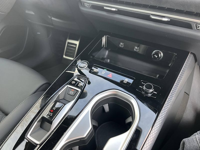Audi A6 e-hybrid Quattro 2,0TFSI - fotka 18 z 24