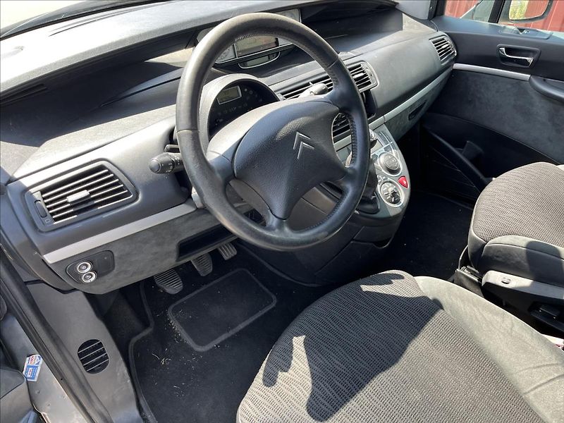 Citroën C8 2,0 HDi 8.MÍST 2xKOLA STK 7/28 - fotka 9 z 31