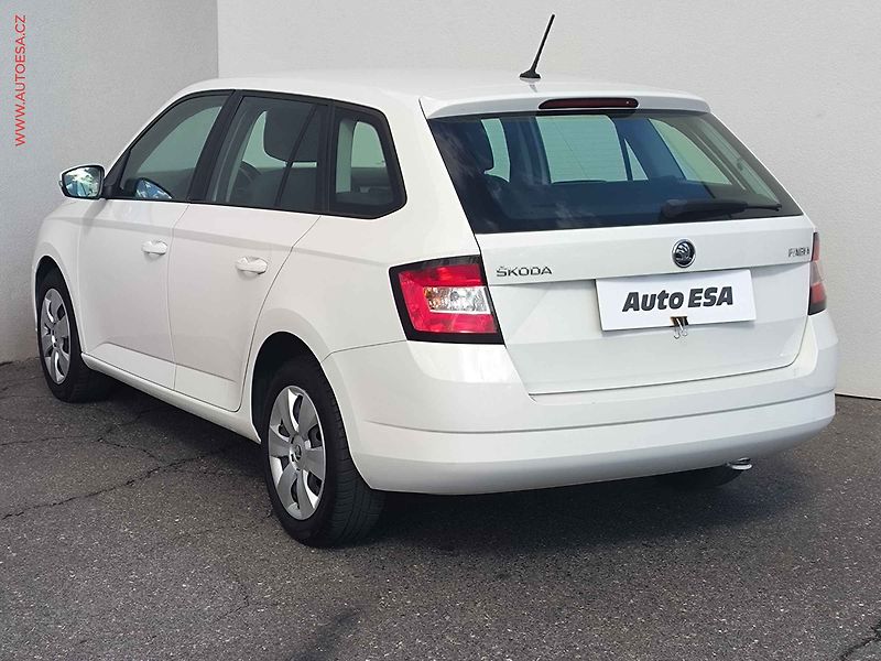 Škoda Fabia (2015) 1.2 TSi, 1.maj,ČR, Ambition - fotka 6 z 16