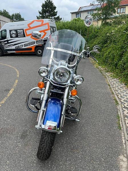 Harley-Davidson FLSTC Heritage Softail Classic (2017) - fotka 7 z 13