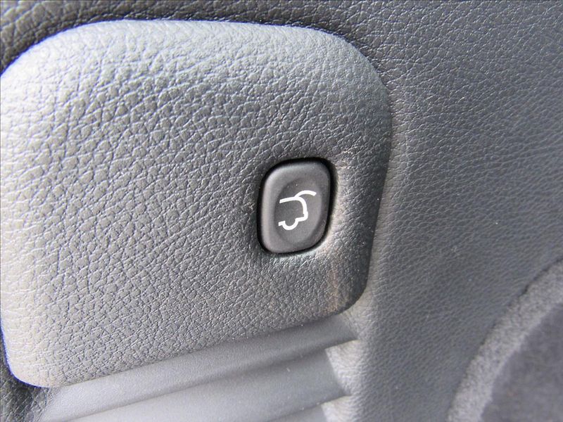Jeep Grand Cherokee 6,2 V8 HEMI Trackhawk 527kW - fotka 33 z 37