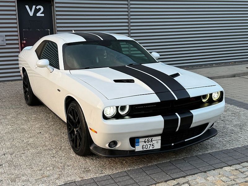 Dodge Challenger (2017) - fotka 1 z 46