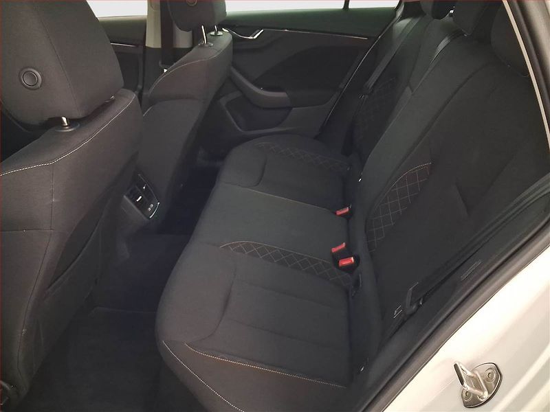 Škoda Scala (2022) 1.0 TSI, Automat, Tempomat - fotka 10 z 19