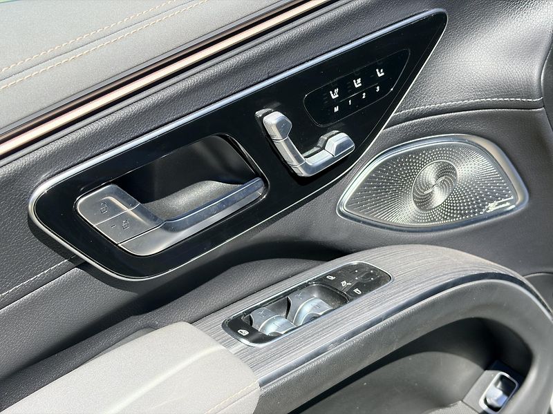 Mercedes-Benz EQS 450 AMG  - fotka 21 z 64