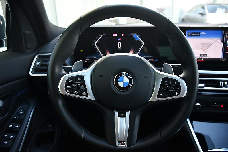 BMW Řada 3 320d xDrive M-SPORT  - fotka 28 z 43