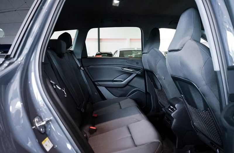 Audi Q6 e-tron Q 360kam Tažné Auto. Park. - fotka 12 z 38