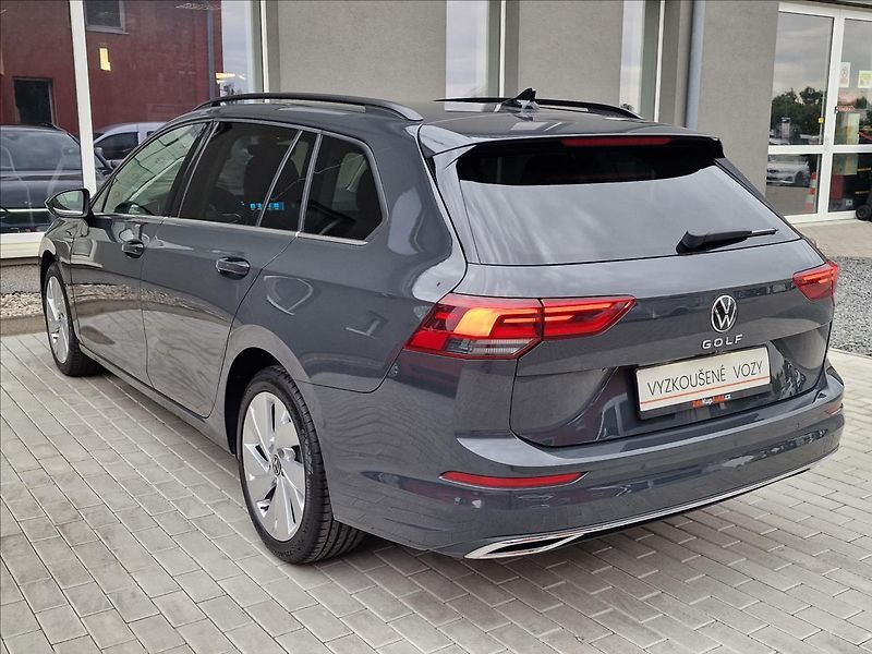 Volkswagen Golf 2.0TDI 110kW DSG Style, 1.Maj - fotka 8 z 50