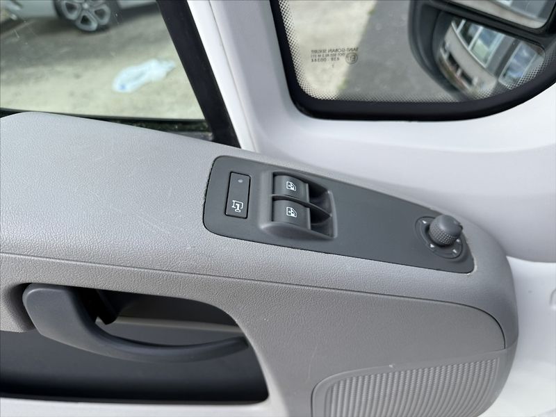 Citroën Jumper 2,2   HDI L2H2 6MÍST 1.MAJITEL - fotka 5 z 21