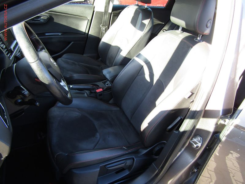 Seat Leon (2016) 2.0 TDi, ČR, servis.kniha - fotka 9 z 22