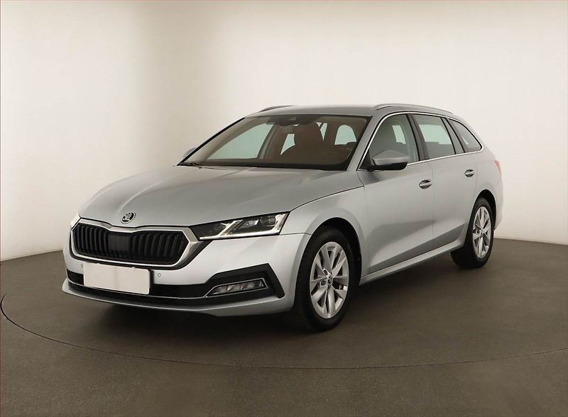 Škoda Octavia (2021) Style 1.5 TSI - fotka 2 z 13