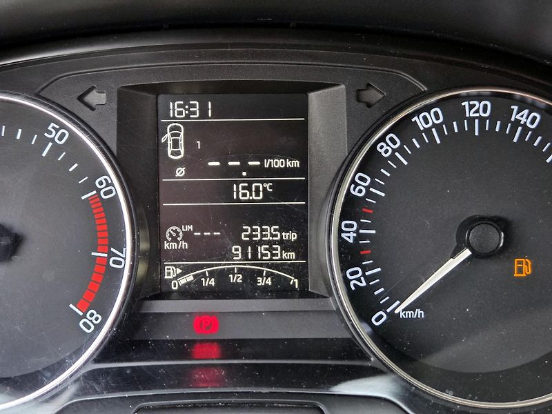 Škoda Fabia PANORAMA,SERV.KNÍŽKA 1.MAJ   - fotka 35 z 42