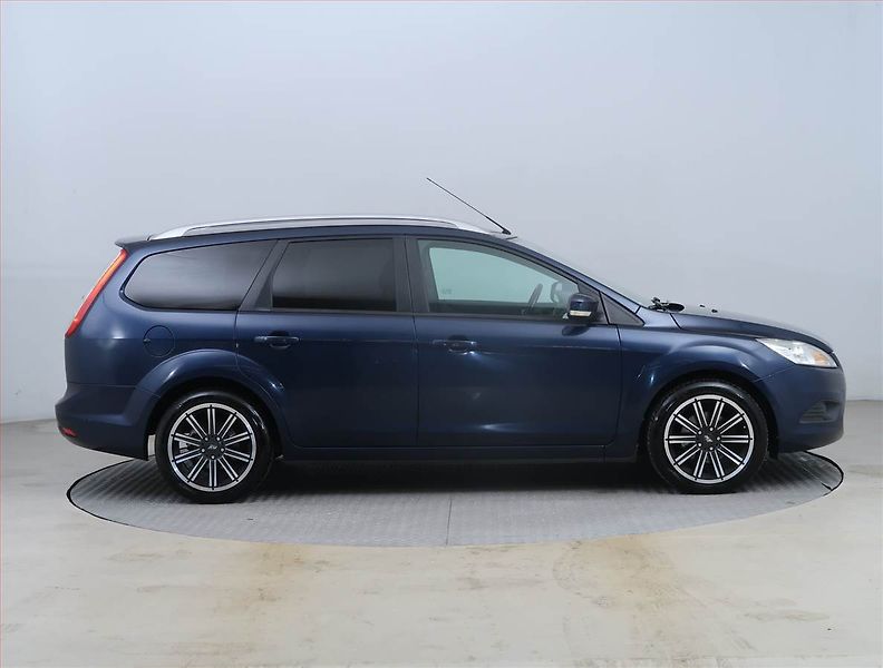 Ford Focus (2010) 1.6 TDCi, Eko.zaplacen - fotka 6 z 13