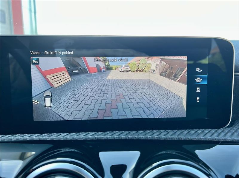 Mercedes-Benz CLA 180d SB LED NAVI  záruka - fotka 40 z 53