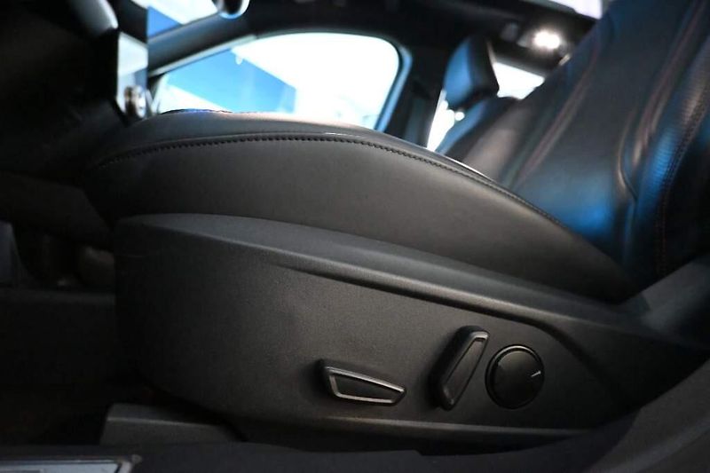 Ford Mustang Mach-E (2022) PREMIUM 258 KW AWD Matrix LED - fotka 30 z 45