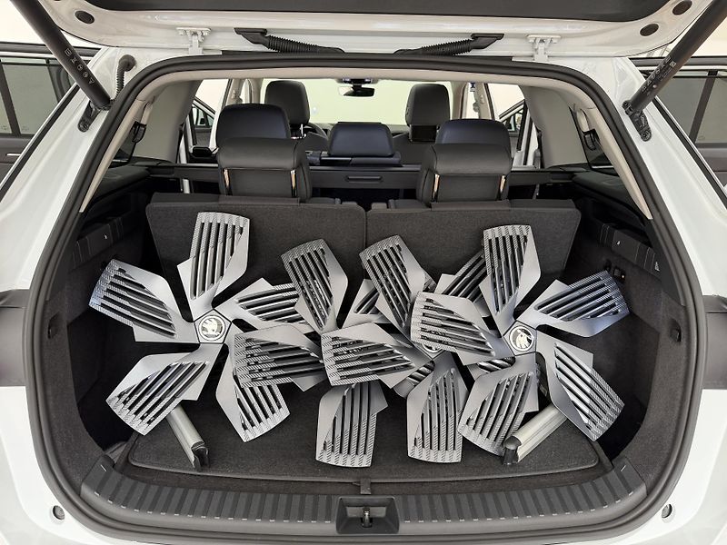 Škoda Kodiaq 2.0Tdi*4x4*7Mist*DPH*Exclusive - fotka 13 z 48