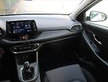 Hyundai i30 (2023) Komfort 1.0 T-GDI, ČR,1.maj - náhled 8