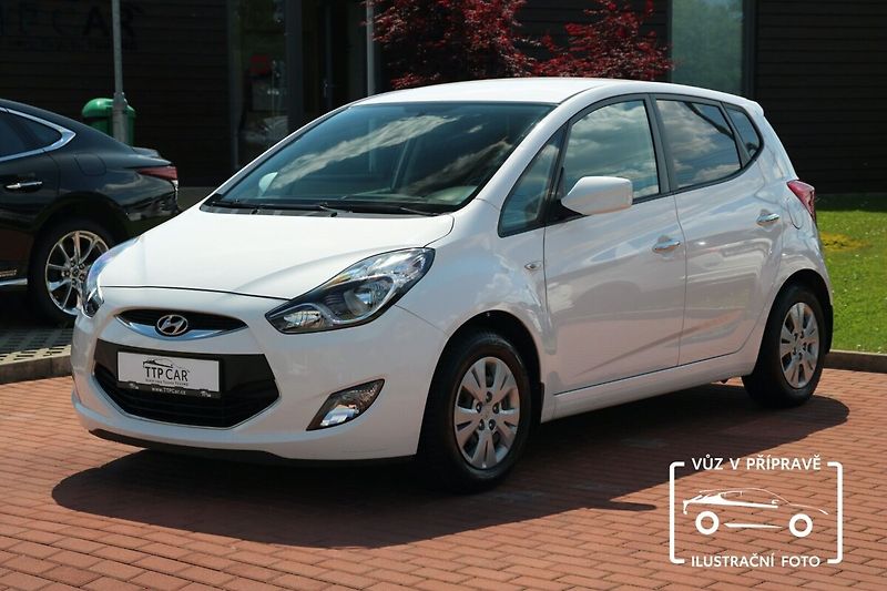 Hyundai ix20 1,6i 91kW automat - fotografie inzerátu